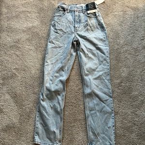 Abercrombie 90s Curve Love Jeans Size 25